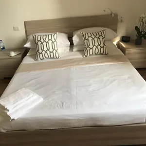 Apartamento Santa Rosa 3 Bedrooms Italia