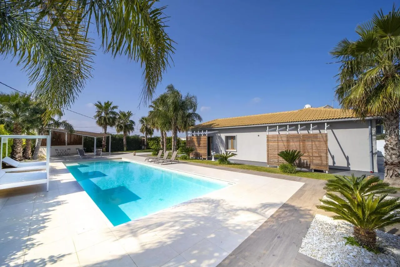 Aqua Venere Pool & Suites Marsala 0*,  Italien